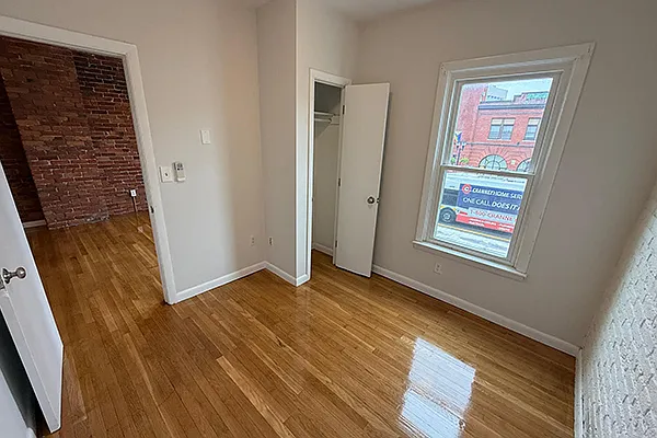 164 Broadway #2F — Photo 6