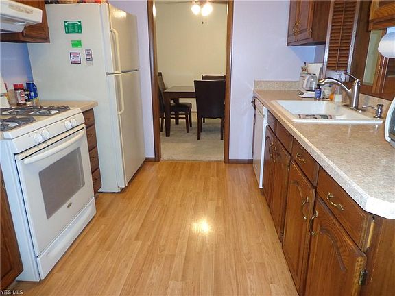 2nd image of 19385 Co Moor Blvd