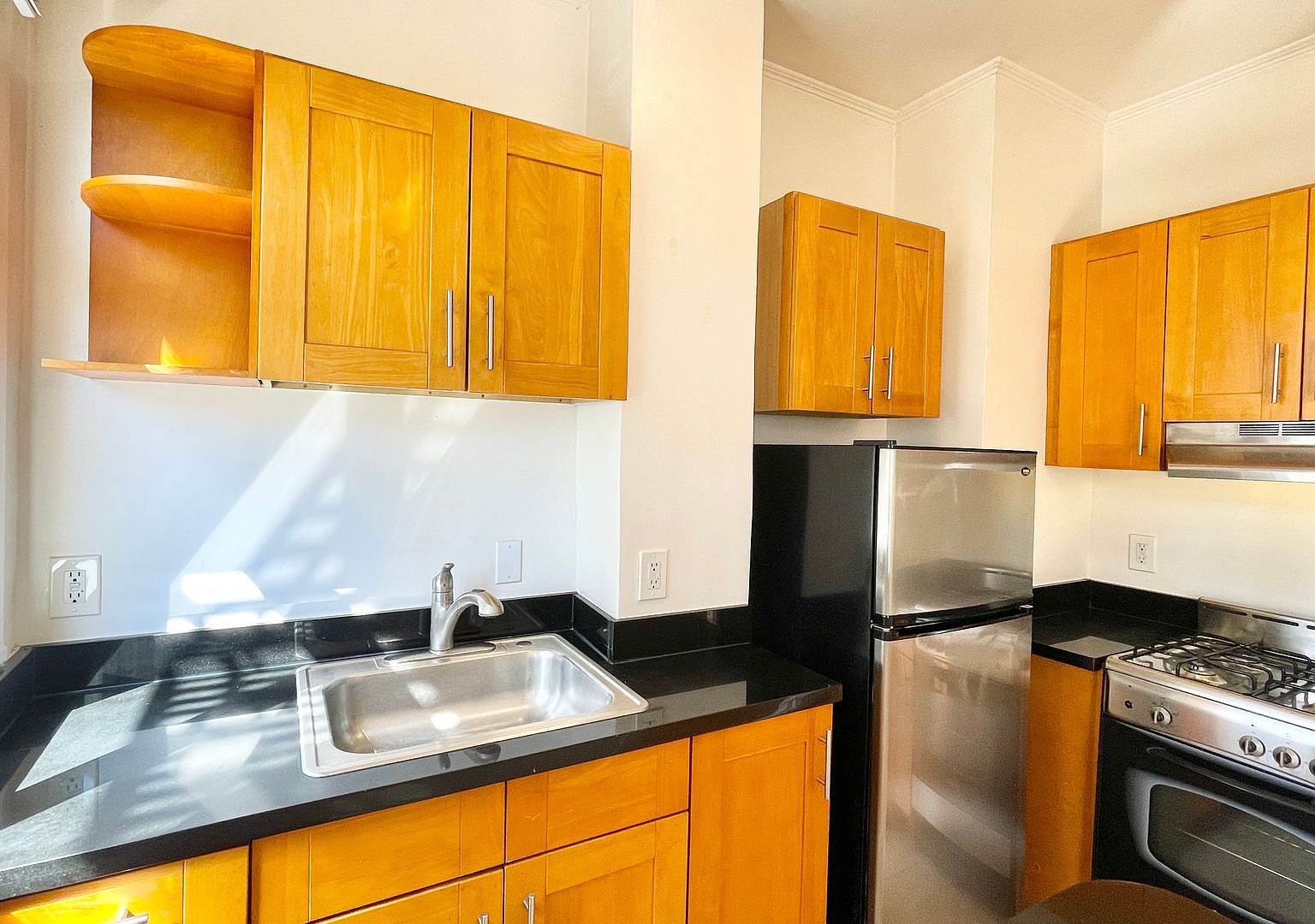 890 Bush St Unit 306 - Image 5
