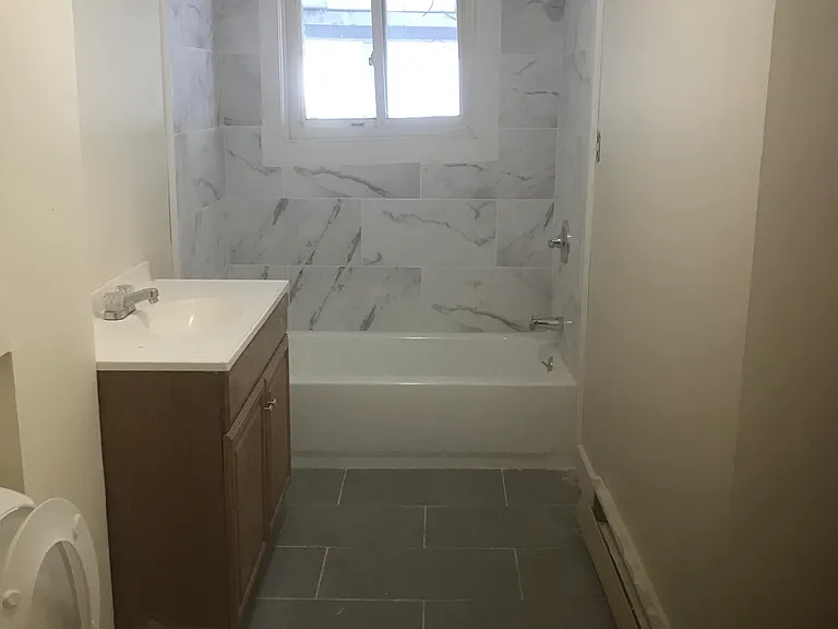 8 Maple St #1 — Photo 9