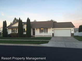 8833 N Ramsgate Ln, Hayden Lake, ID 83835