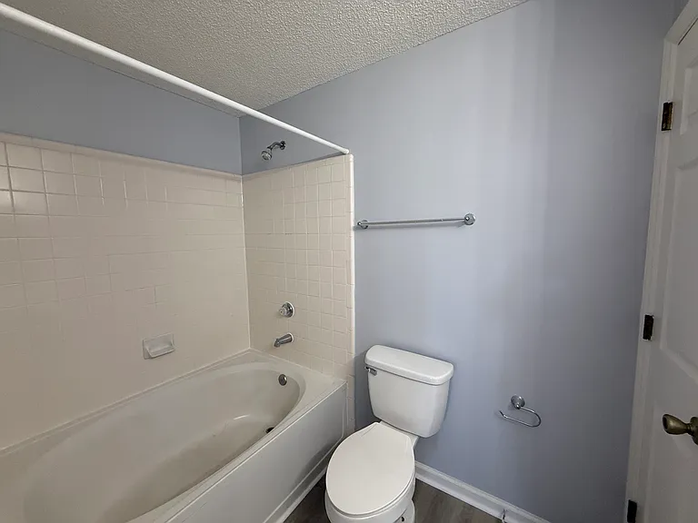 726 Southwest Dr — Photo 20