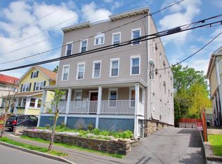 49 S Water St APT 3R, Greenwich, CT 06830