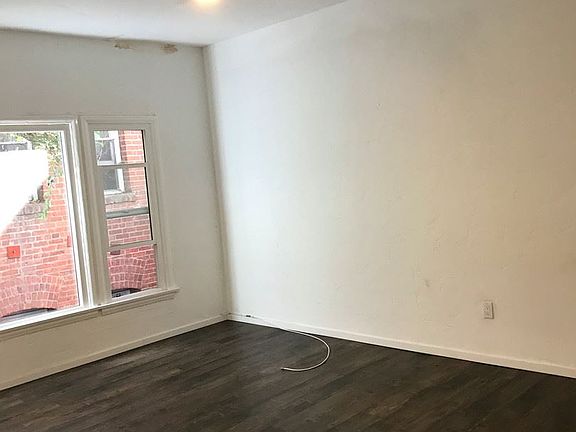 5th image of 3209 Descanso Dr APT 34