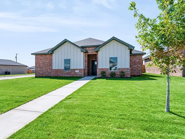 1914 Living Water Dr, Amarillo, TX 79118