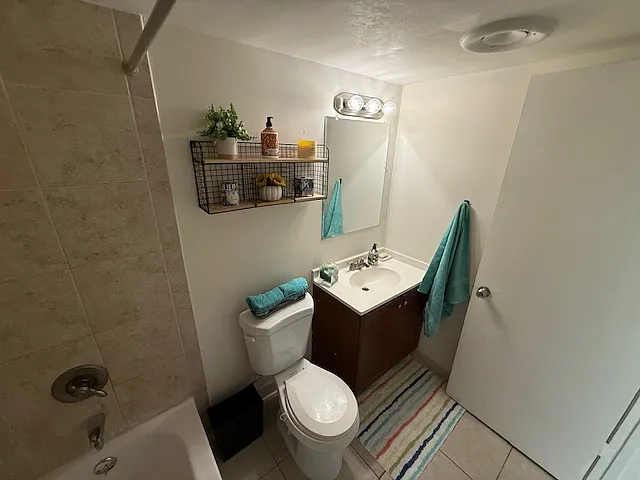 6251 N 48th Ave #2 — Photo 20
