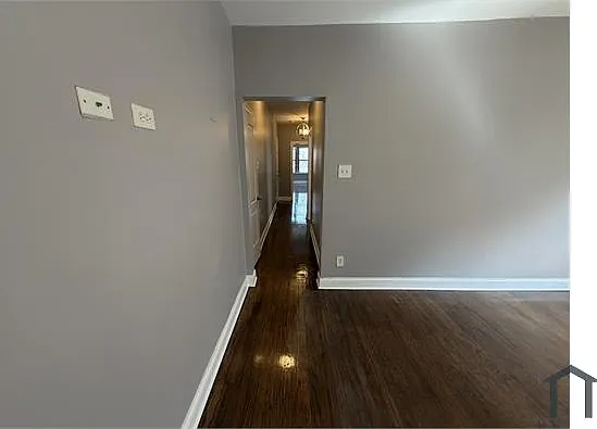 7924 S Wabash Ave — Photo 2