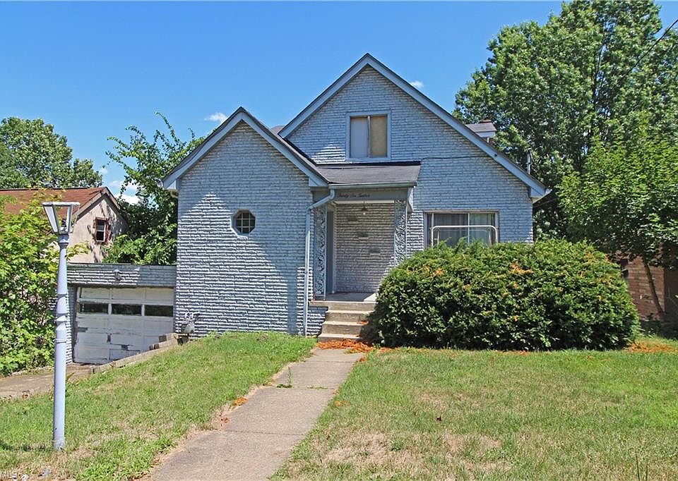 1st image of 3612 Woodlawn Way