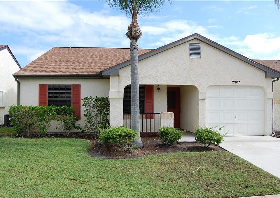 1st image of 2307 SE Brekenridge Cir