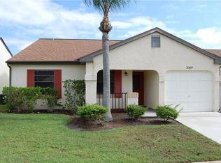 2307 SE Brekenridge Cir, Port Saint Lucie, FL 34952