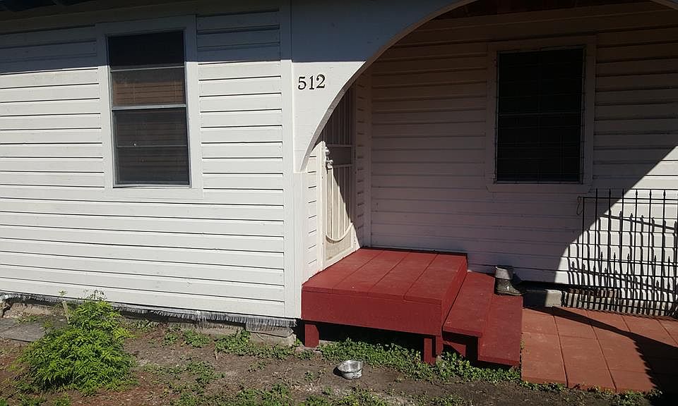 1st image of 512 E Huisache Ave