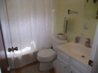 957 Nela Pkwy, Toledo, OH 43615