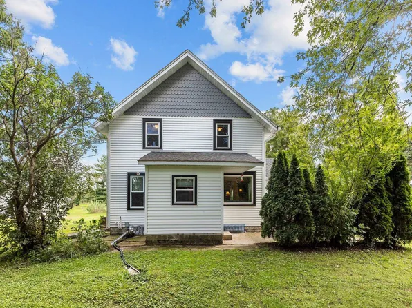 N4302 Thompson Rd, Shiocton, WI 54170