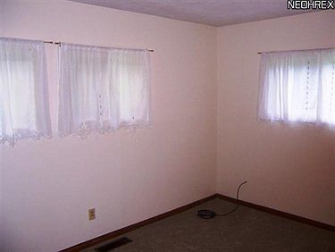 5th image of 1462 Chapman Ave