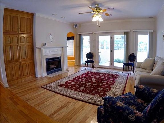 5th image of 1615 29th Avenue Pl NE