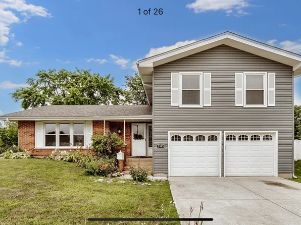 1895 Claremont Rd, Hoffman Estates, IL 60169