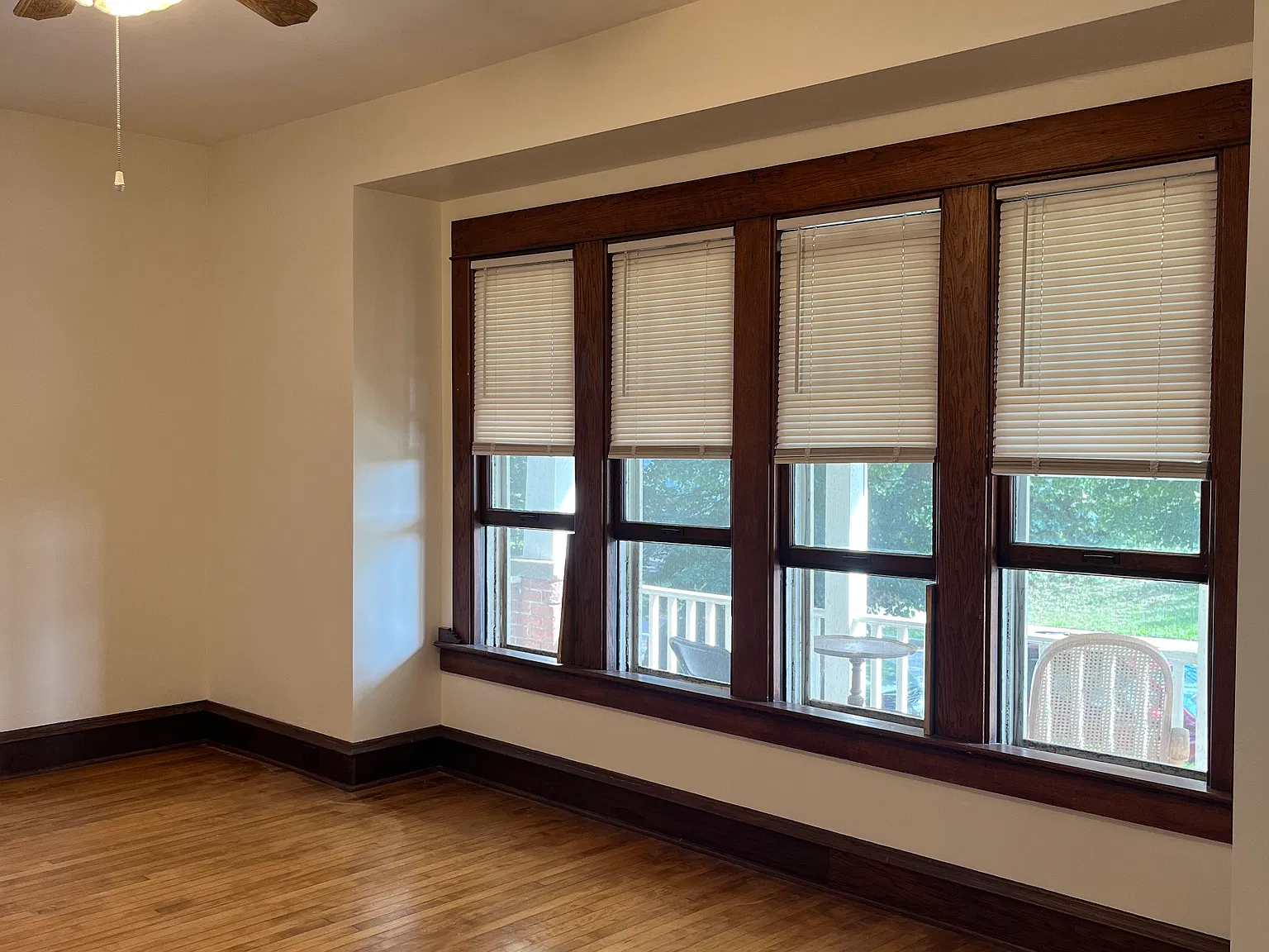 2 bed, 1000 sqft, $1,600 — Photo 3