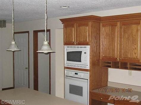 5th image of 1481 Glenwood Dr