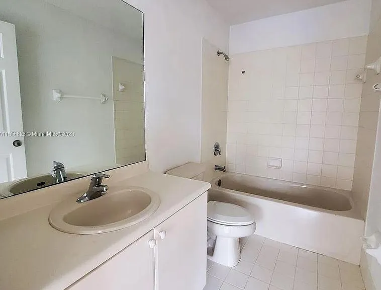 2742 SE 16th Ave #165 — Photo 29