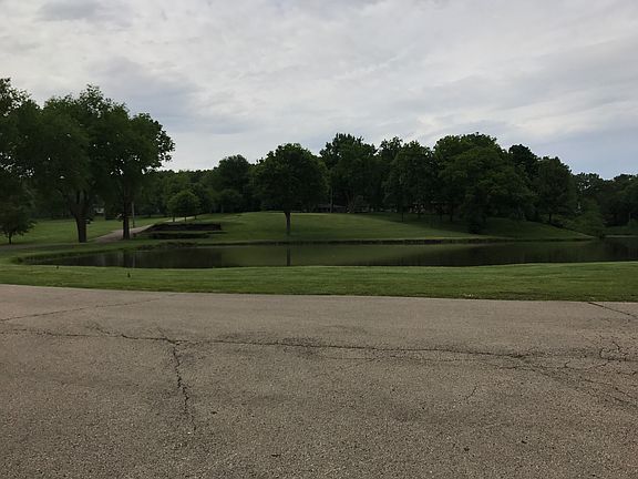 Entrance to Country Club