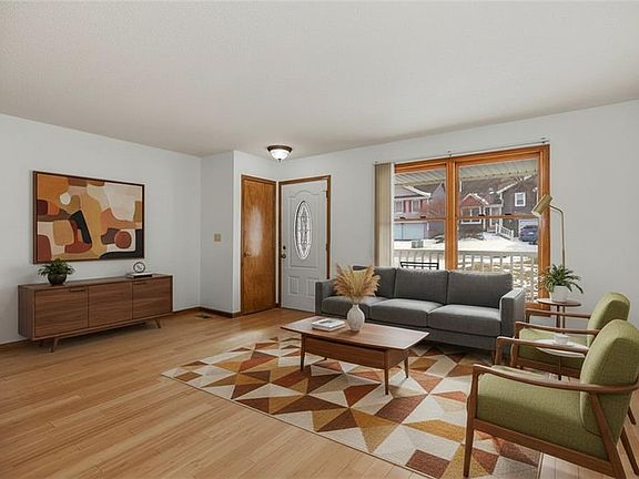3rd image of 1008 NW 62nd Ter