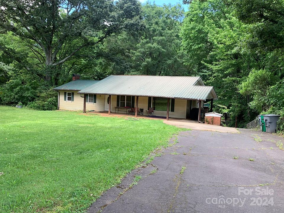 1st image of 2700 Penninger Cir