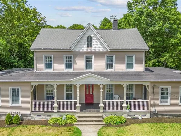 7 Whitney Avenue, Trumbull, CT 06611