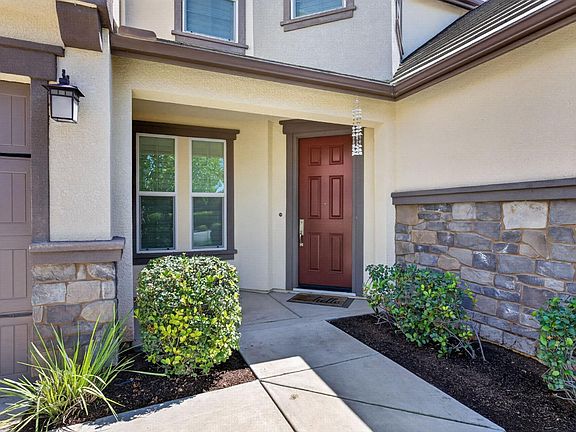 3rd image of 1813 N Paddington Ln