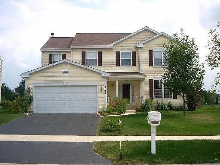 2196 Fescue Dr photo 1