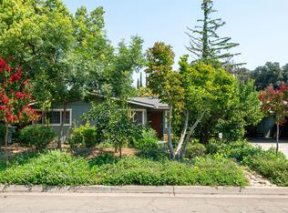 1556 E Loftus Ln, Fresno, CA 93710