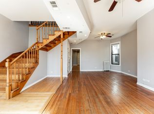 2202 W Belmont Ave #F2, Chicago, IL 60618
