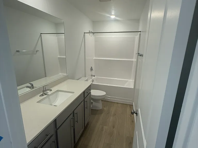 1579 W Viola Ln — Photo 8