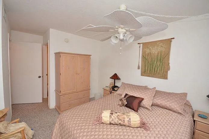River Park Place Apartments — Photo 23