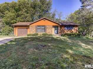 5653 Oakcrest Rd, Springfield, IL 62707