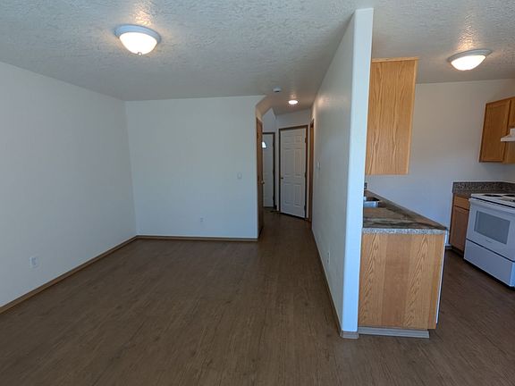 4th image of 450 NE A St #450-07