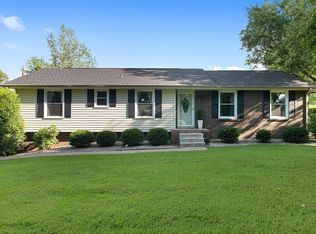 207 Willow Lake Dr, Portland, TN 37148