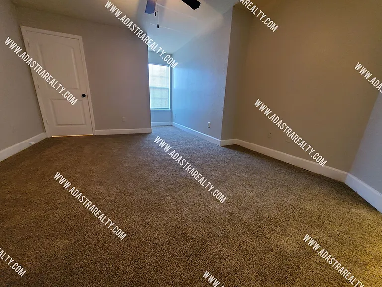 8318 N Spruce Ave — Photo 17