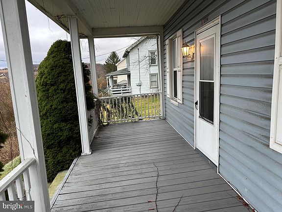 2nd image of 17014 Old National Pike SW