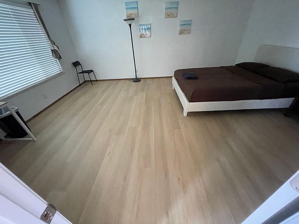 1st image of 857 Cape Colony Dr