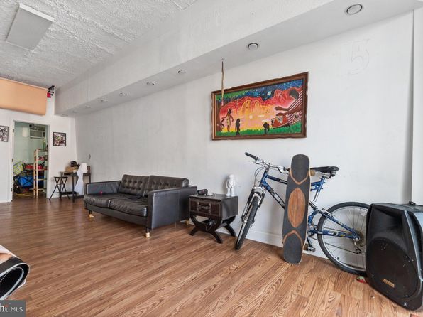 baltimore-maryland-131261142 picture