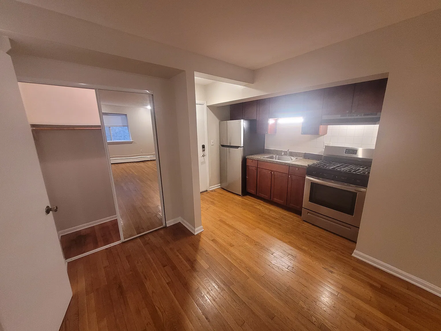 Studio, $1,295 — Photo 3