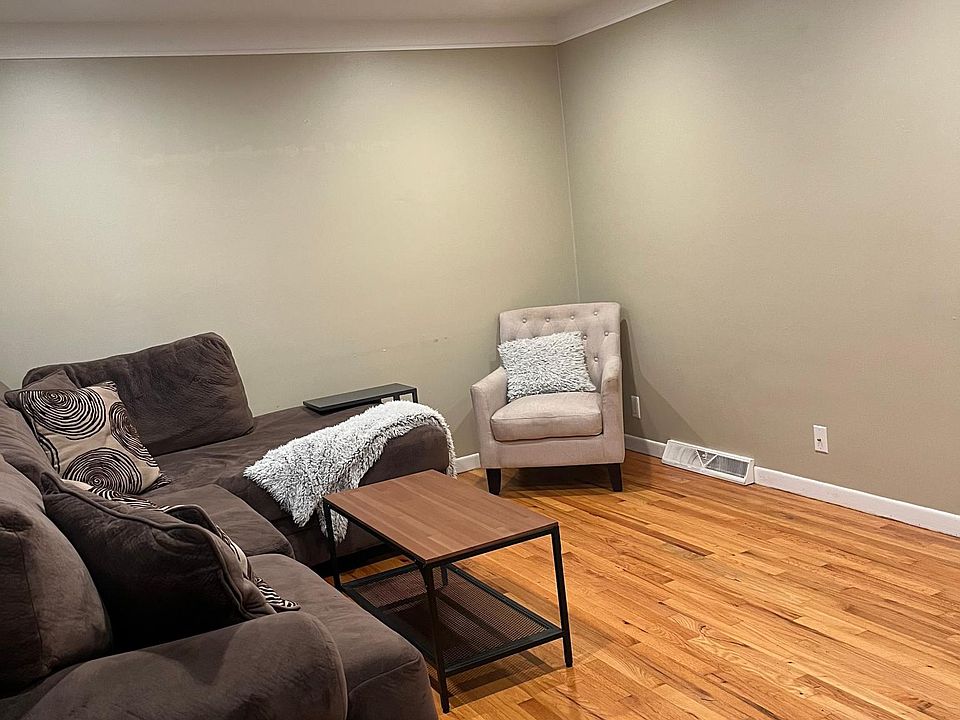 1st image of 1232 Dewey St