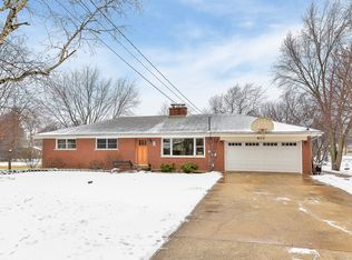 802 81st St, Downers Grove, IL 60516