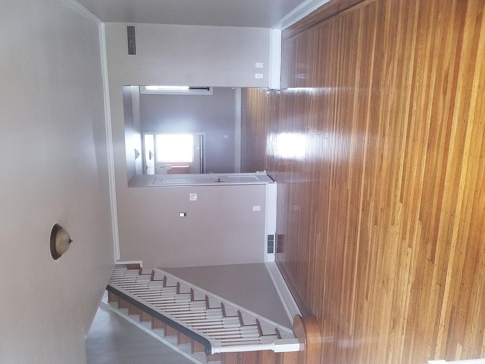 1st image of 1502 Clearview St #Townhouse