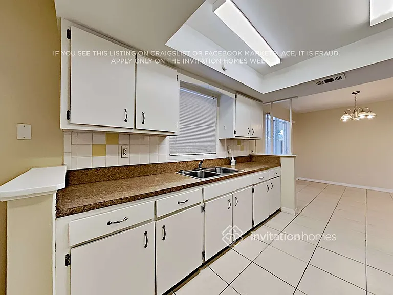 1806 Dodge Cir S — Photo 11