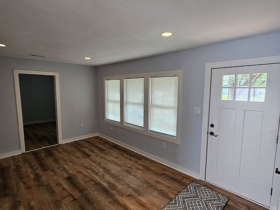 4th image of 13726 Cypress Ave