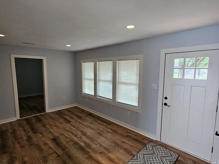 13726 Cypress Ave — Photo 4