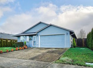 2068 SE 63rd Ave, Hillsboro, OR 97123