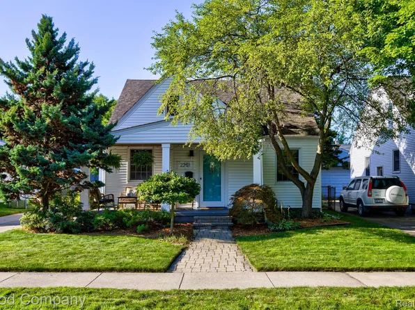 2251 Columbia Rd, Berkley, MI 48072