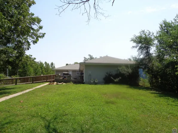 101 Merchant St, Hartford, KS 66854